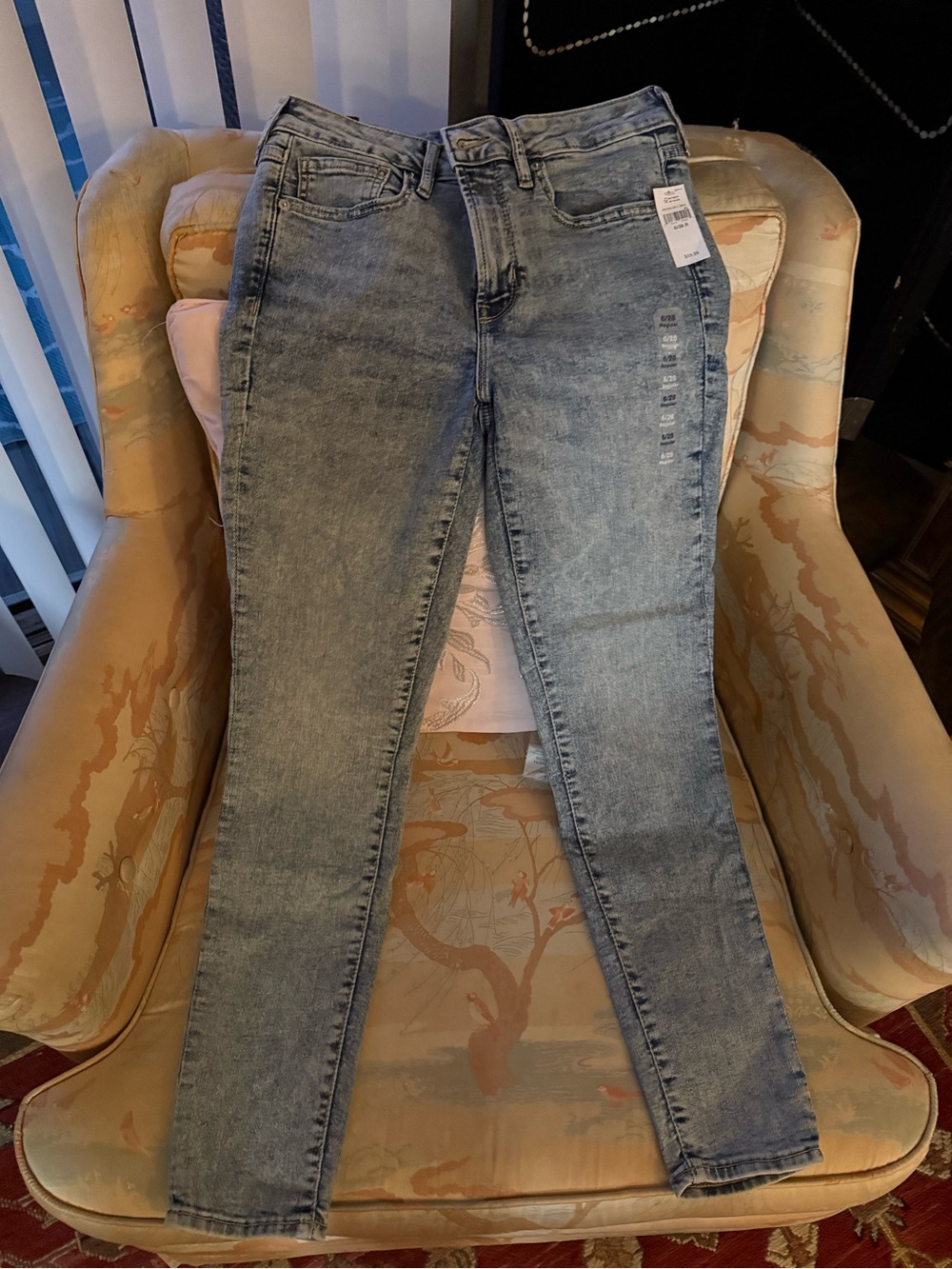 GAP Women's Skinny Jeans — Faded Light Gray Wash